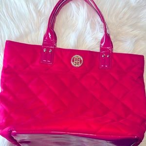 Tommy Hilfiger Tote